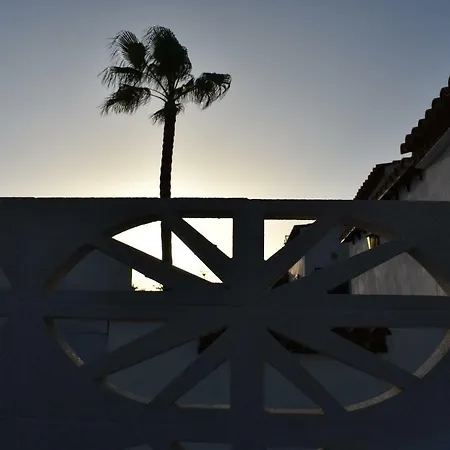 - 28/5 Up Apartment *